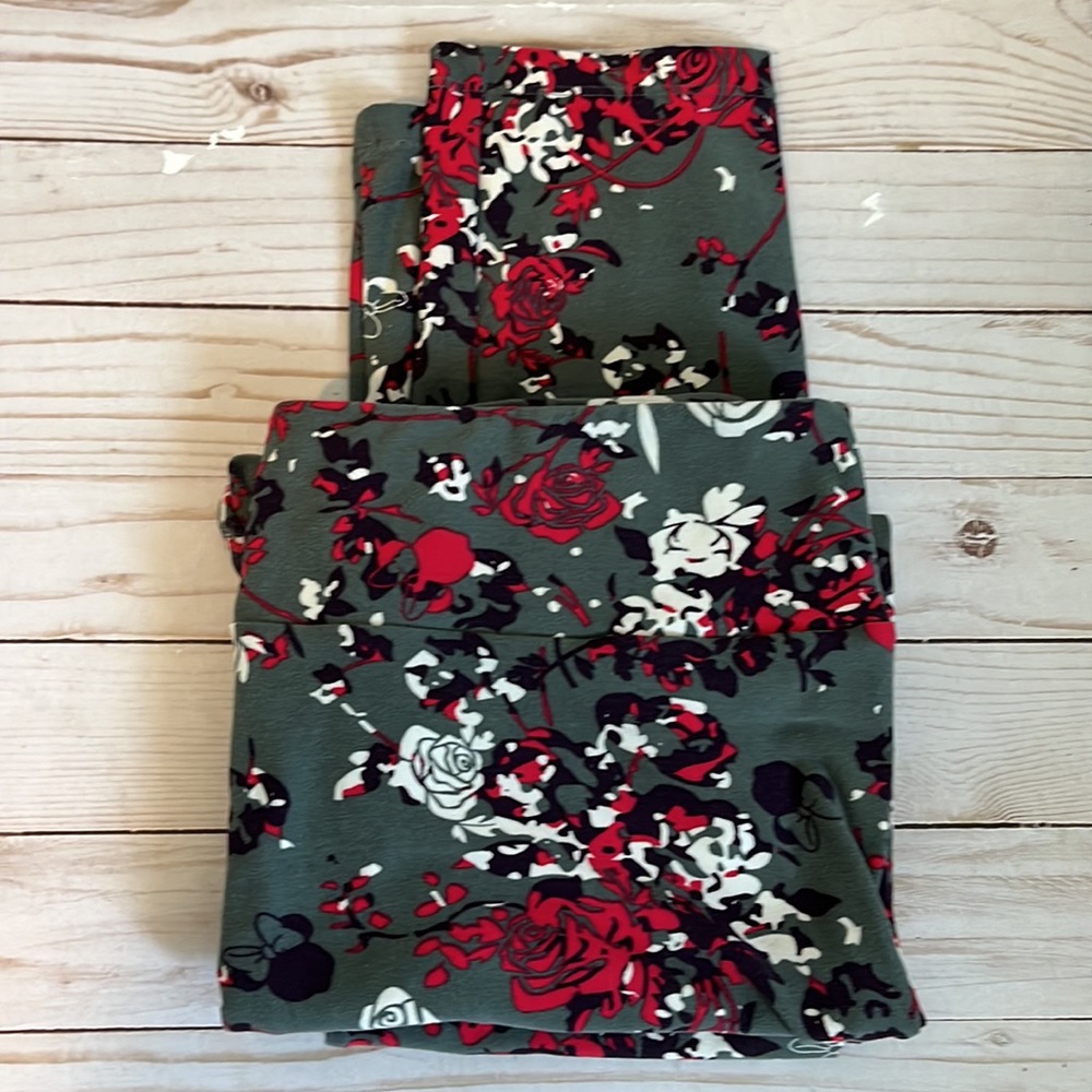 Lula Roe Grey with Red Floral-Minnie Mouse Pattern Women's Leggings